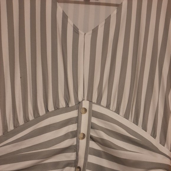 Bailey's Blossoms dress - Picture 4 of 5